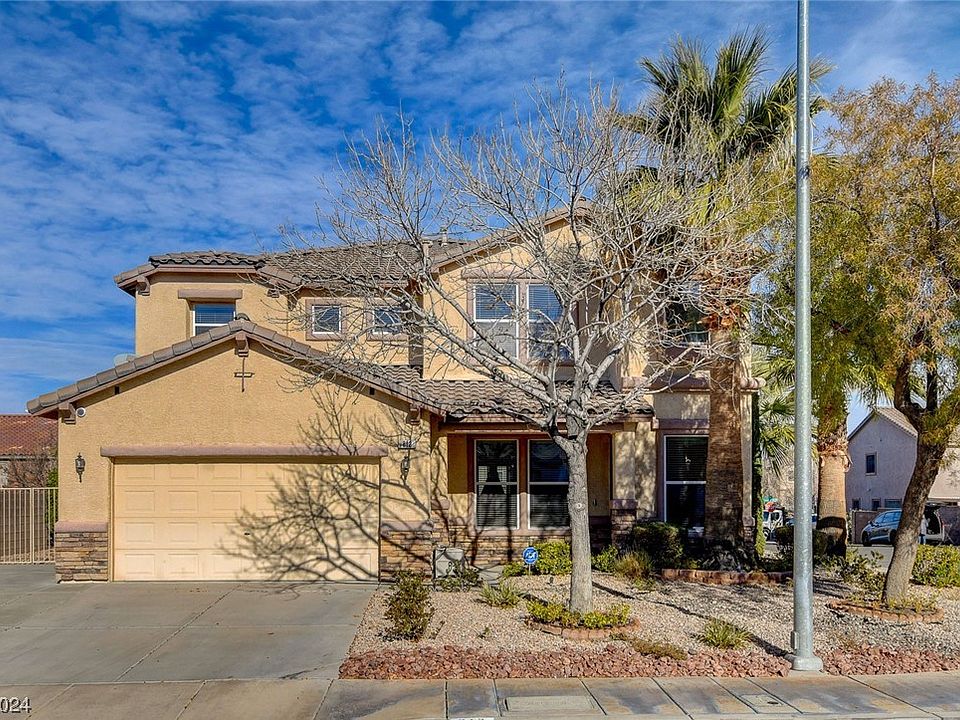1st image of 812 Bussora Rose Dr