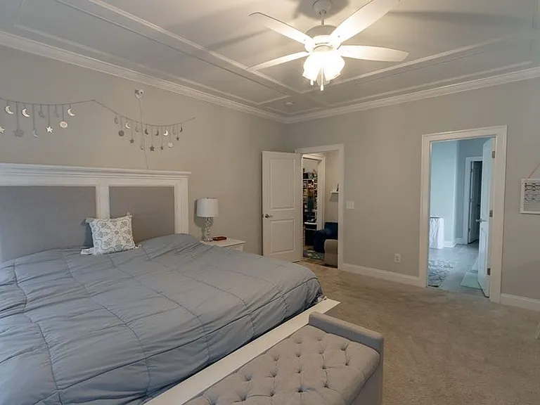 146 Lenore Ct — Photo 13