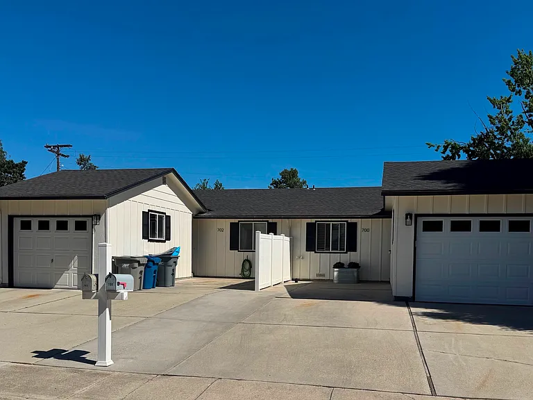 700 W Gallaher St — Photo 3