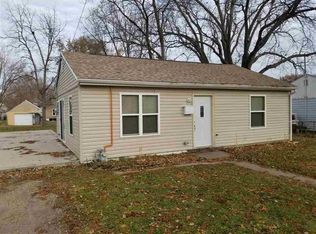 1512 W 2nd St, Waterloo, IA 50701