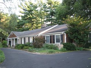 970 Mayfair Rd, Akron, OH 44303