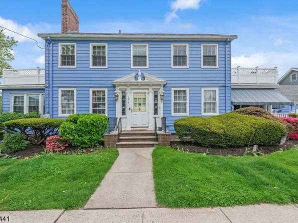 748 Livingston Rd, Elizabeth City, NJ 07208