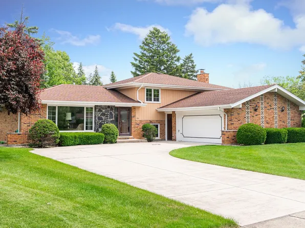 400 Valley View Dr, Downers Grove, IL 60516