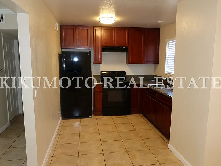 2213 15th Ave — Photo 4