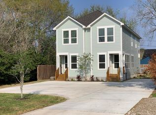 2509 S Grand Blvd #B, Pearland, TX 77581