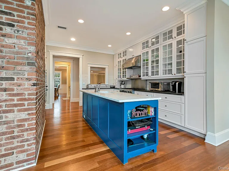 580 Lloyds Ln — Photo 12