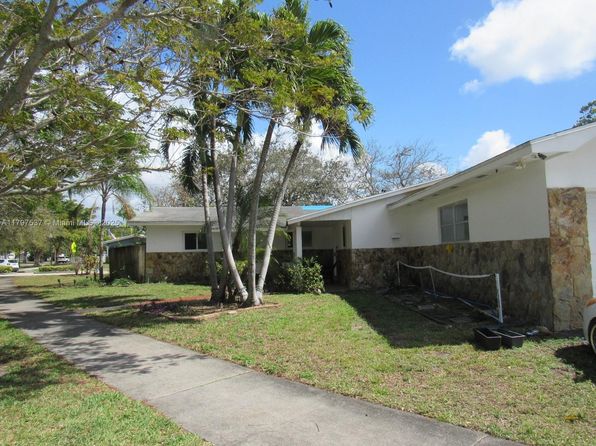 1601 Yale Dr