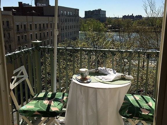 5th image of 516 E 78th St APT 6I