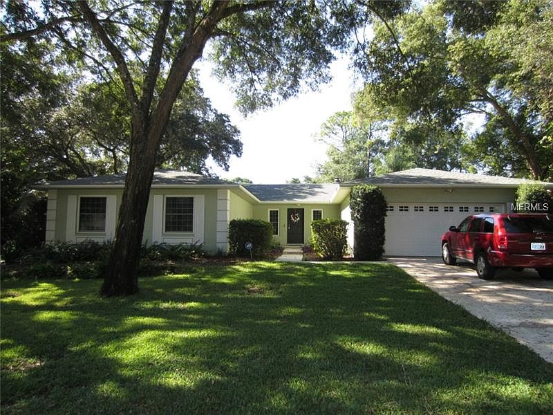 1st image of 209 E Hornbeam Dr