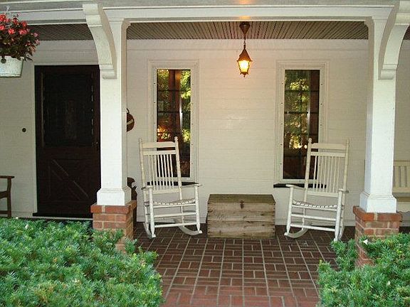 2nd image of 7797 Oakhurst Cir