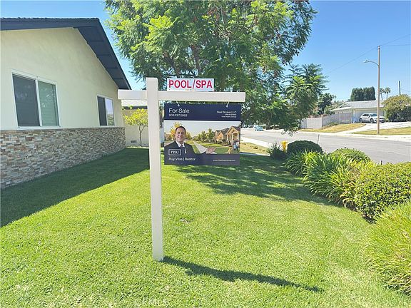 2nd image of 20944 Delphine Dr