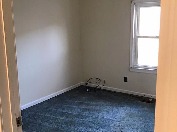 4th image of 961 Wells Ave
