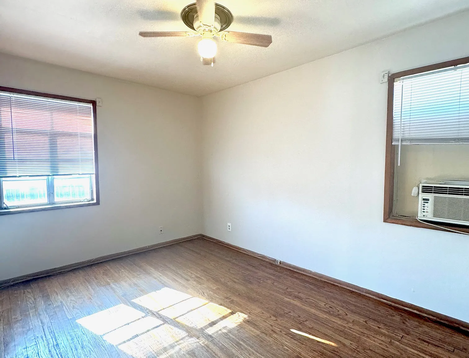 2816 Duncan Drive Unit B - 1 — Photo 2