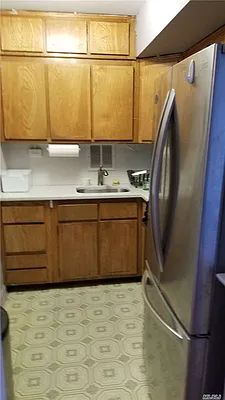 Sold by United Realty Associates | media 16