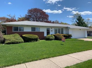 24812 Masch Ave, Warren, MI 48091