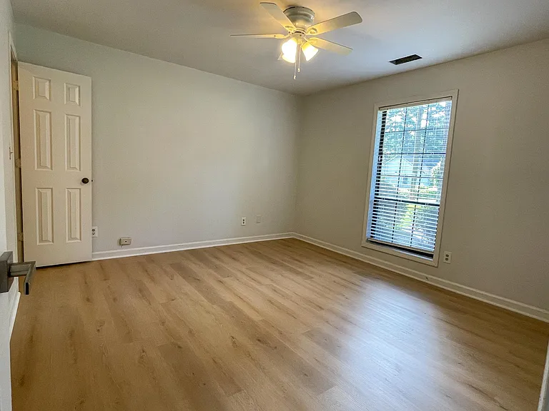 668 Greenvale Rd #668 — Photo 8