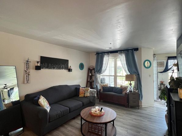 3815 Sunnyfield Ct APT 3A, Hampstead, MD 21074