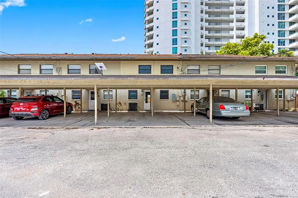 2 bed, 2.5 bath, 1424 sqft, $3,600 — Photo 1