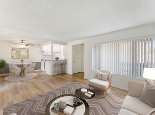 Elden Court Apartments, Costa Mesa, CA 92627