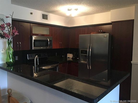 3rd image of 19999 E Country Club Dr APT 303