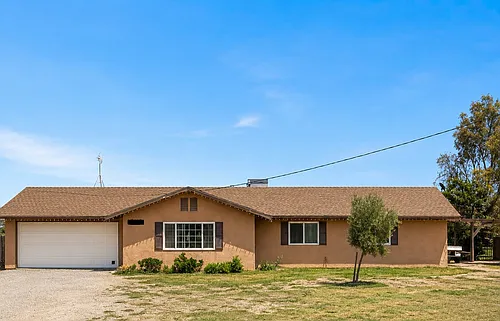 20140 S Bryan Ave Photo 1