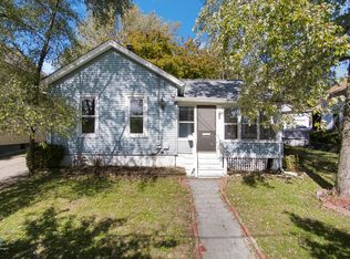 924 Rural St, Aurora, IL 60505