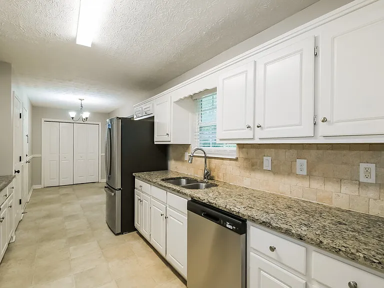 1169 Granite Ln — Photo 9