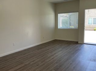 3126 Alhambra Meadow Ct APT B, Bakersfield, CA 93308
