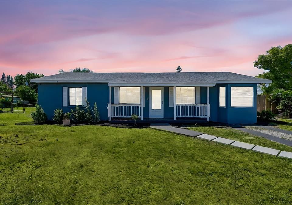 1st image of 2309 21ST AVENUE W