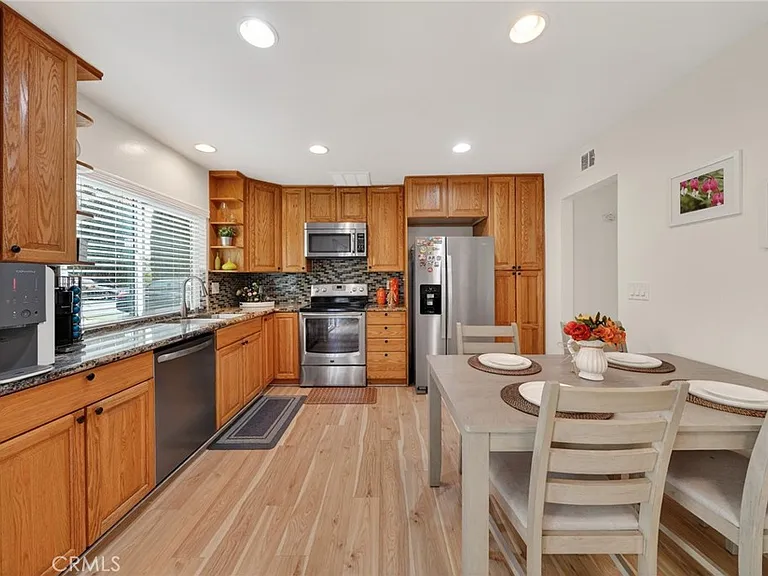 4842 Carmonita Ln — Photo 9