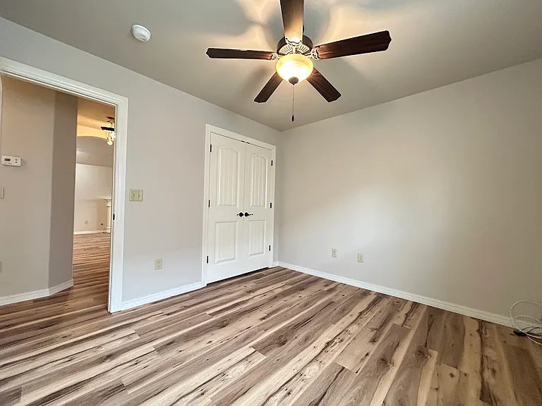 2632 N Barcelona Ave — Photo 8