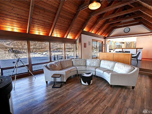 4th image of 30 Aspen Heights Dr