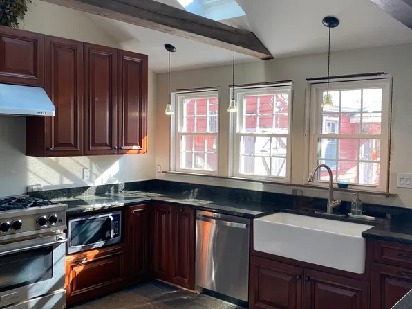 37 Hurd Bridge Road, Clinton, CT 06413