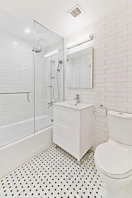 Rented by Veracity NYC LLC | media 8