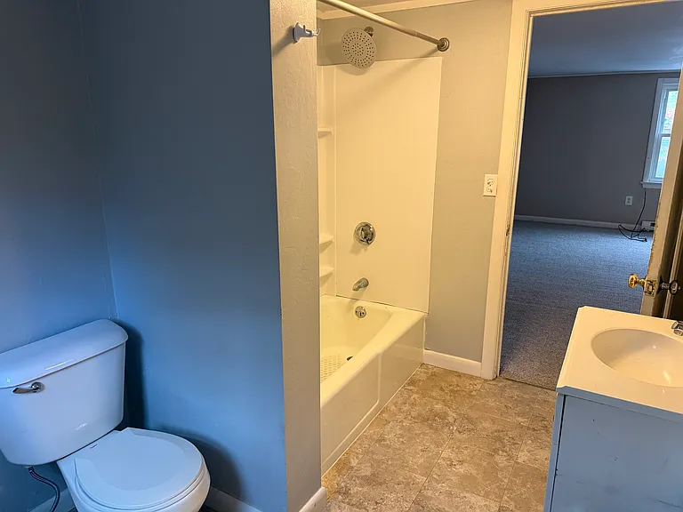 6 Sprucedale Rd #C — Photo 6