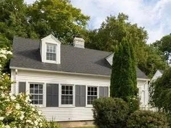 353 Circular Ave, Waterbury, CT 06705