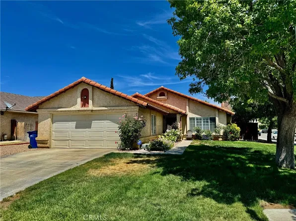 43840 Estrella Ln, Lancaster, CA 93535