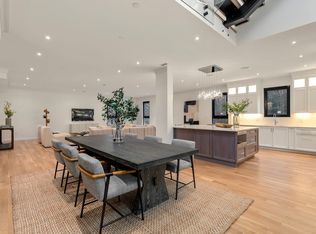 45 Stearns Rd #PENTHOUSE, Brookline, MA 02446