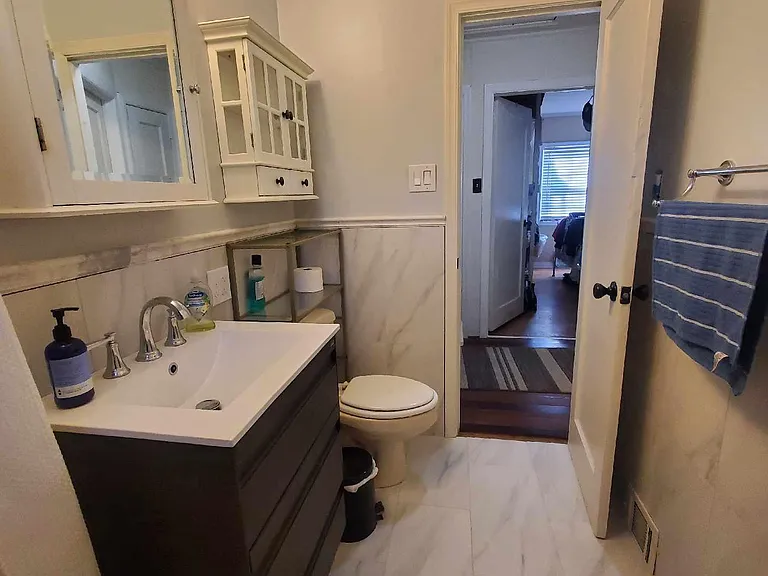 4505 Dahill Rd — Photo 3