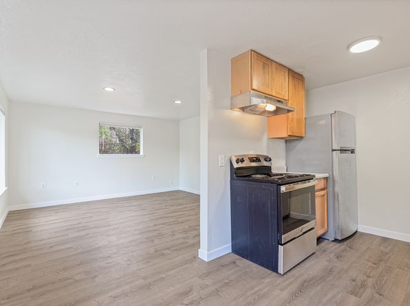 9212 Kenwood Dr SW #4