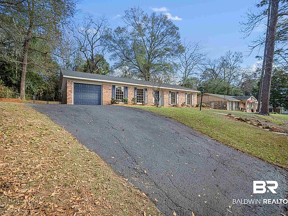 2nd image of 860 Montfort Rd W