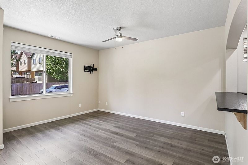 5th image of 146 NW 76TH Street