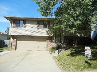 10632 Hartman Ave, Omaha, NE 68134