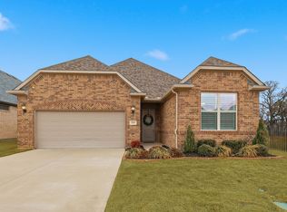315 Faith Dr, Euless, TX 76039