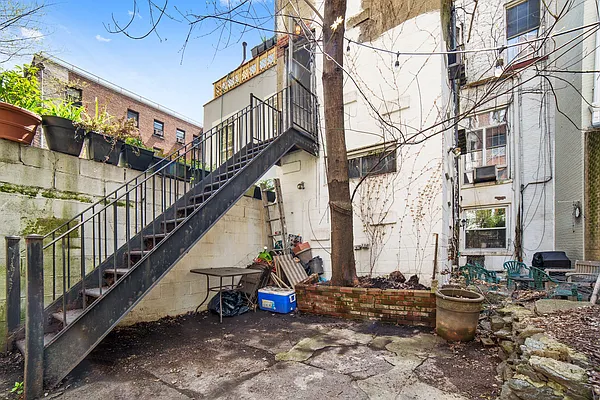 Rented by Brown Harris Stevens | media 9