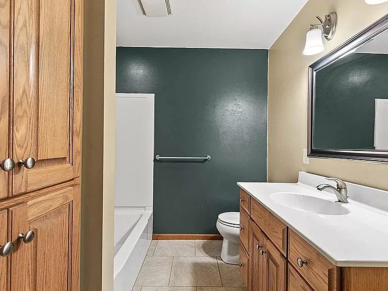 239 Sundance Rd — Photo 17
