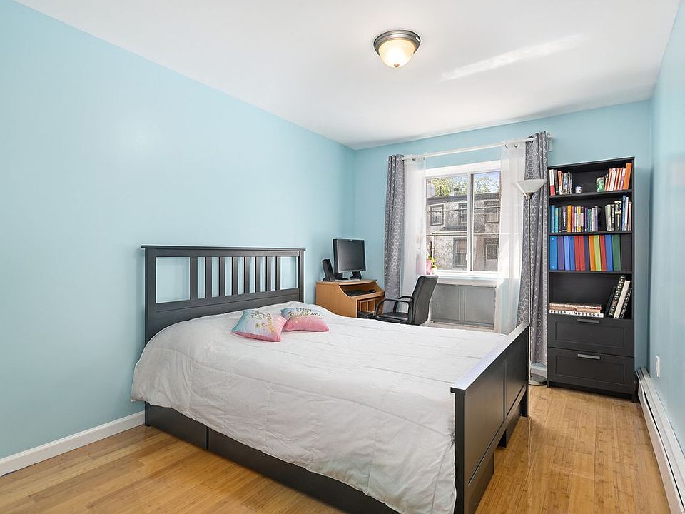1st image of 272 Quincy St #1