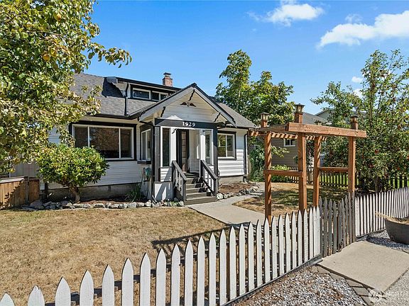 5th image of 1929 S Sprague Avenue
