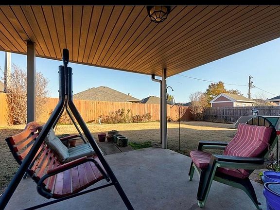 2nd image of 637 NW 20th St