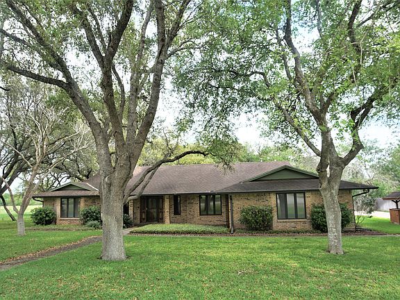 2nd image of 4880 Taylor Dr